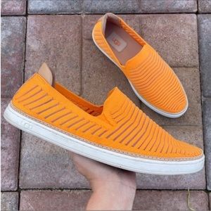 UGG Sammy Breeze Slip On Shoe in California Poppy women’s size 9